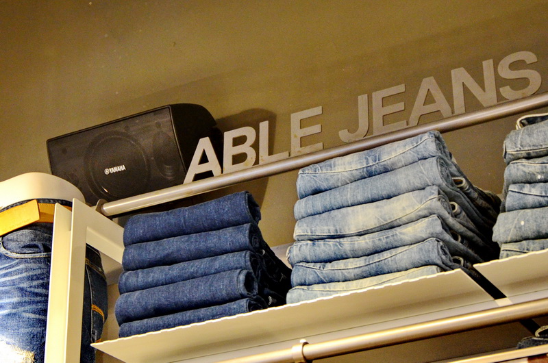 ABLE JEANS正大广场旗舰店——环球360MA2030的时尚之旅