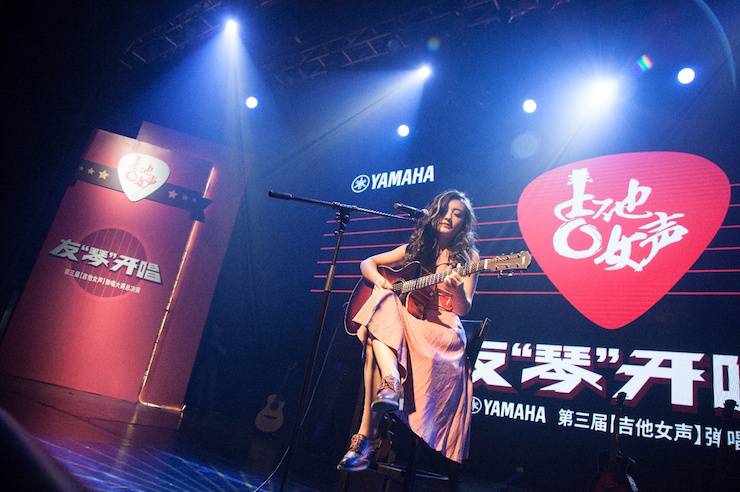 第四届“环球360吉他女声弹唱大赛”总冠军出炉<br />温格夺冠，董冬冬担任评委