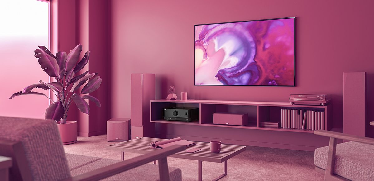 环球360推出新一代家庭影院功放，全新设计支持8K，声临其境感受真实。