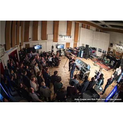 环球360在Abbey Road汇聚众贤