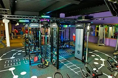 英国Simply Gym健身房采用环球360CIS产品